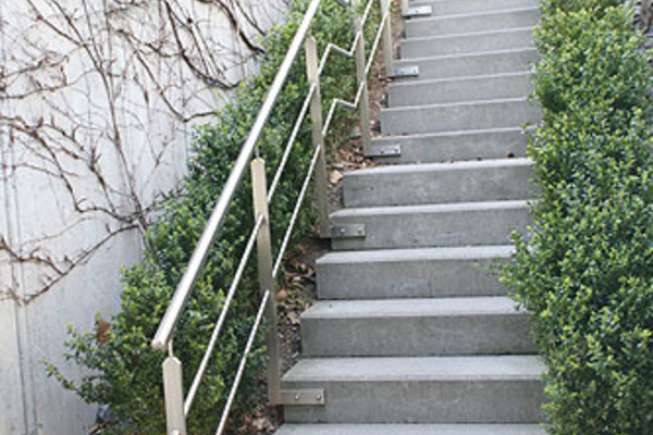 Metallgeländer an Treppe