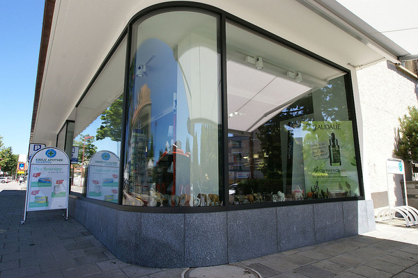 Schaufensteranlage aus Aluminium