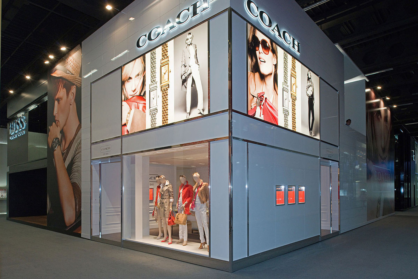 COACH, Schaufenster
