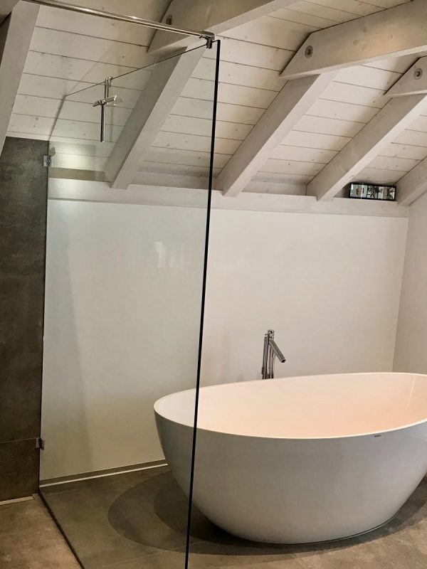 Glasdusche nach Mass von Proverit, Beispiel 1