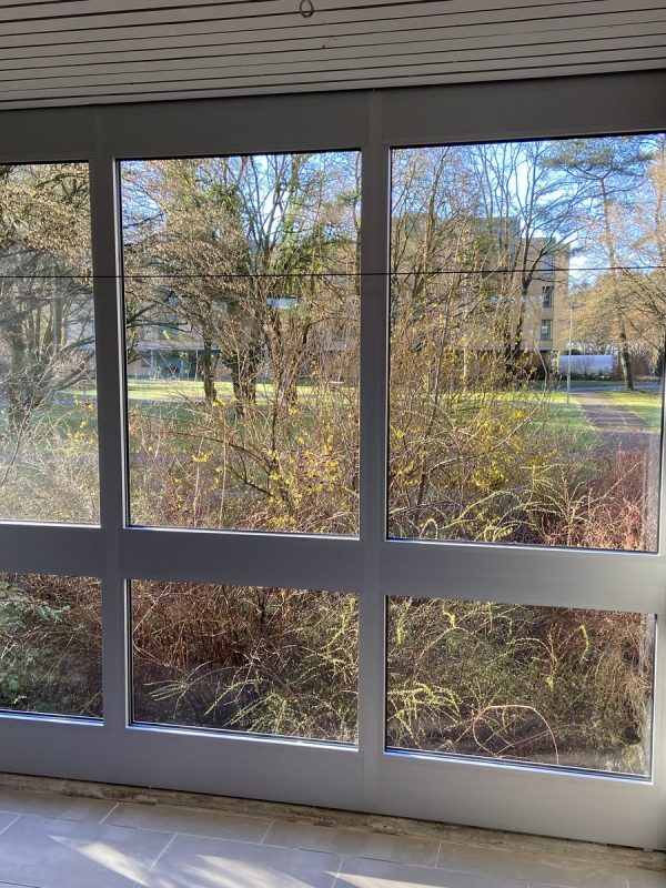 Metalltüre und Fenster von Proverit, Beispiel 4